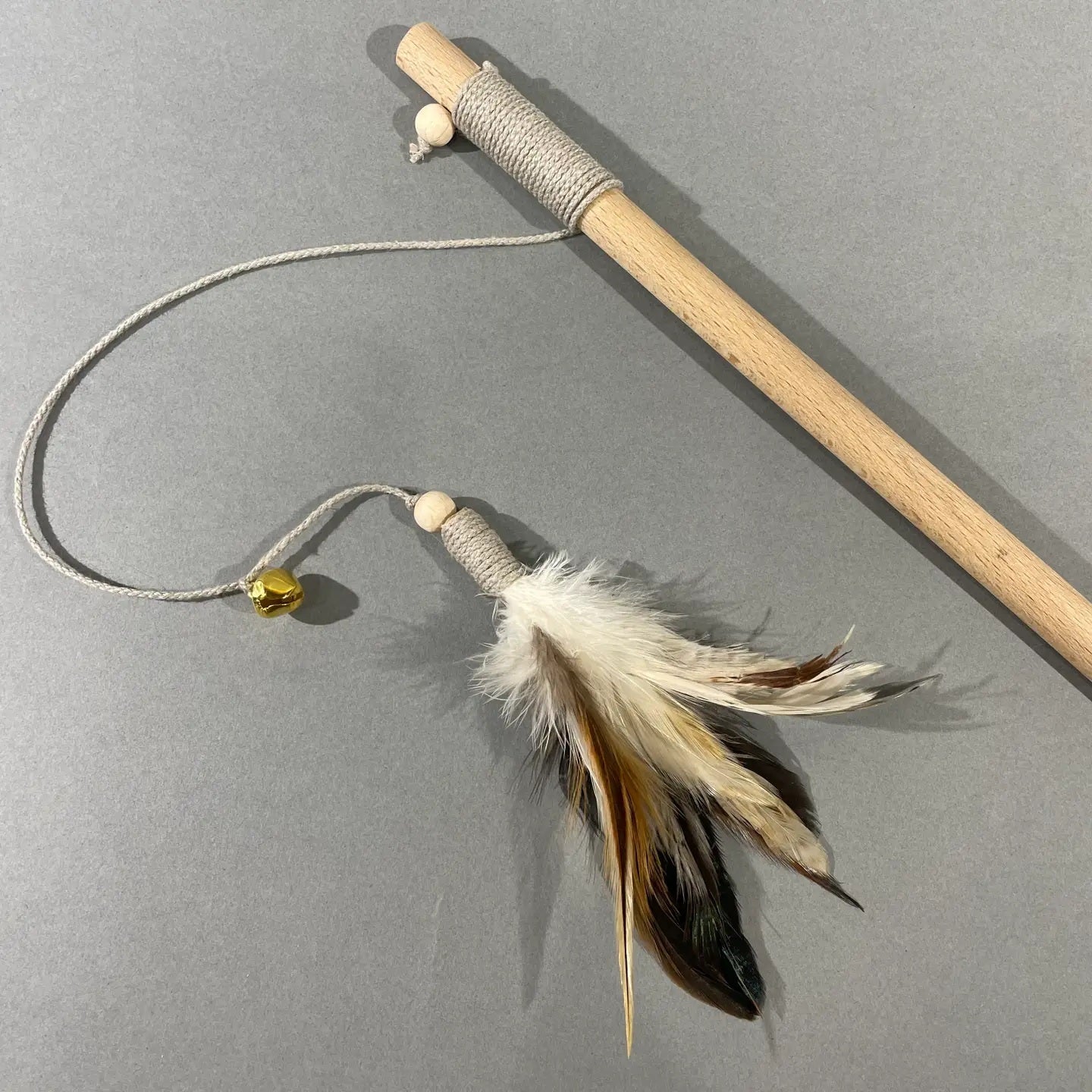 Cat Teaser Toy with Feathers and Bell, Cat Wand