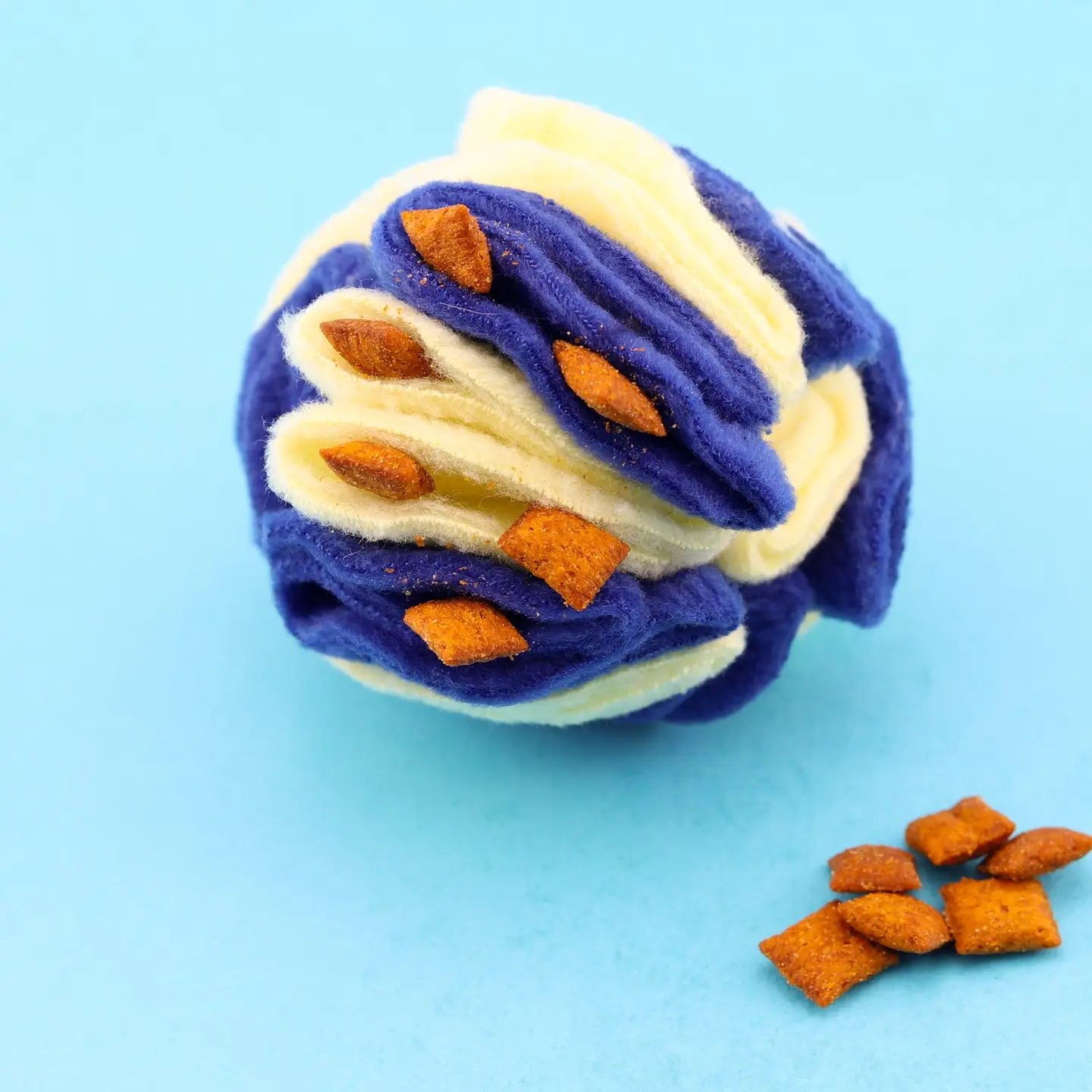 Hide & Seek Felt Balls